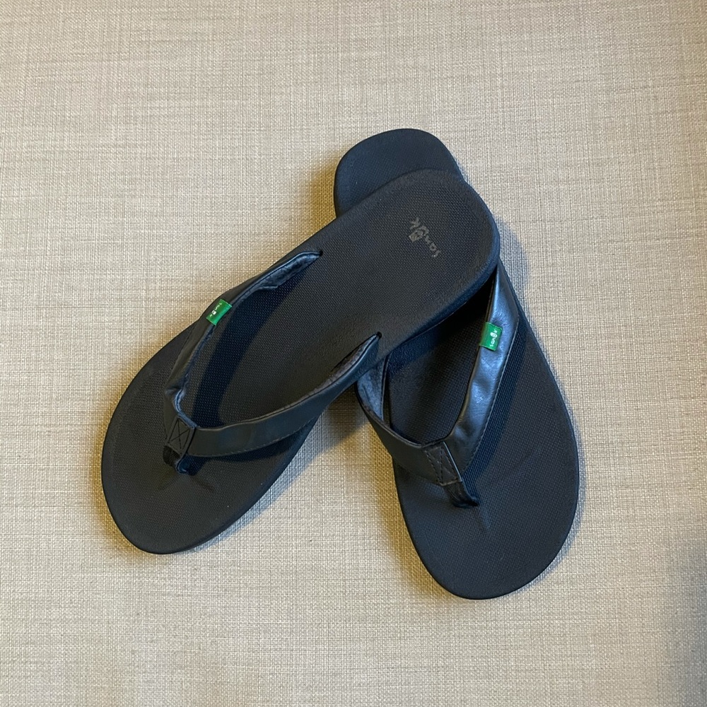 Sanuk yoga mat sandal